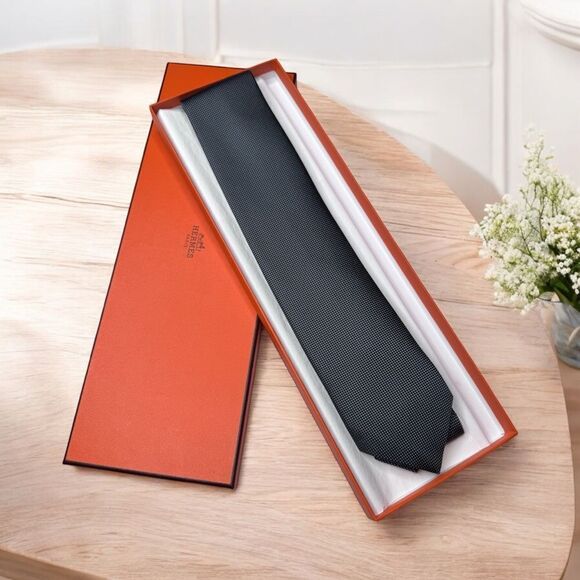 Hermes Silk Tie - Picture 1 of 5